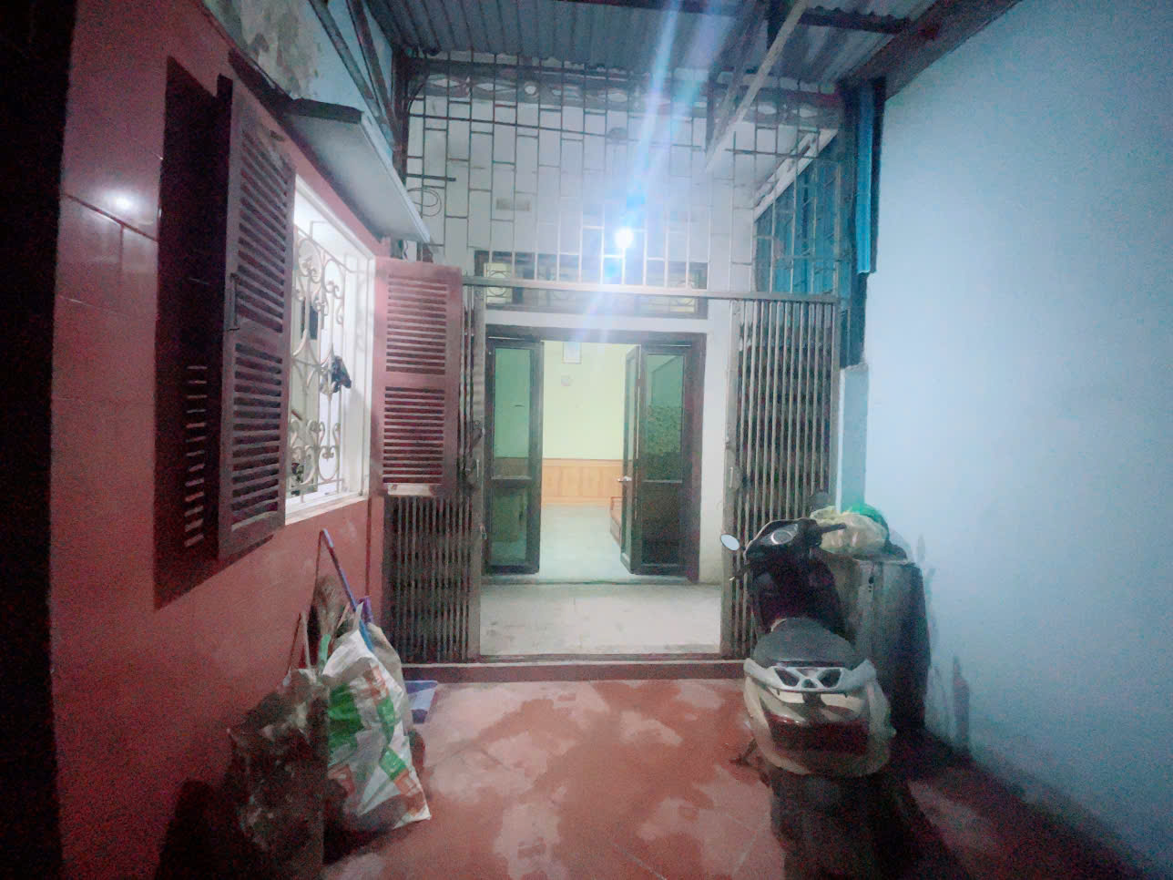 CHO THUÊ PHÒNG TRỌ GẦN BỆNH VIỆN NAM THĂNG LONG – RỘNG RÃI, THOÁNG MÁT, VÀO Ở NGAY
