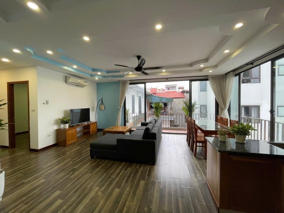 SIÊU PHẨM ĐỘC BẢN TÂY HỒ - VỊ TRÍ SIÊU ĐẸP - VIEW TOÀN CẢNH HỒ TÂY HỒ QUẢNG BÁ NGÕ THÔNG THẲNG TẮP 30M RA MẠT PHỐ ÂU CƠ
