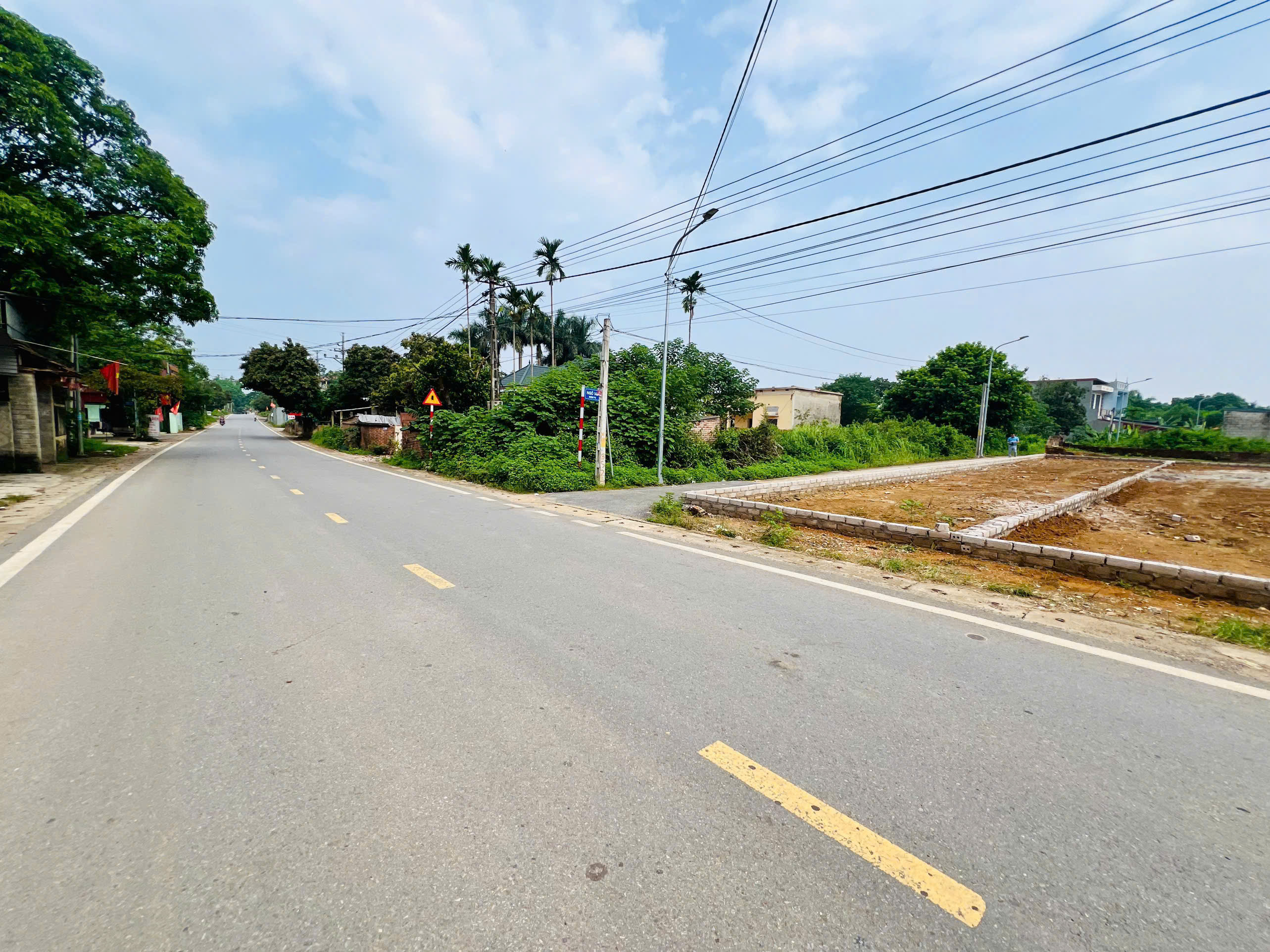 HIẾM –  LÔ MẶT ĐƯỜNG TỈNH 916 – 200m RA NGÃ TƯ LỤC QUÂN GIÁ RẺ