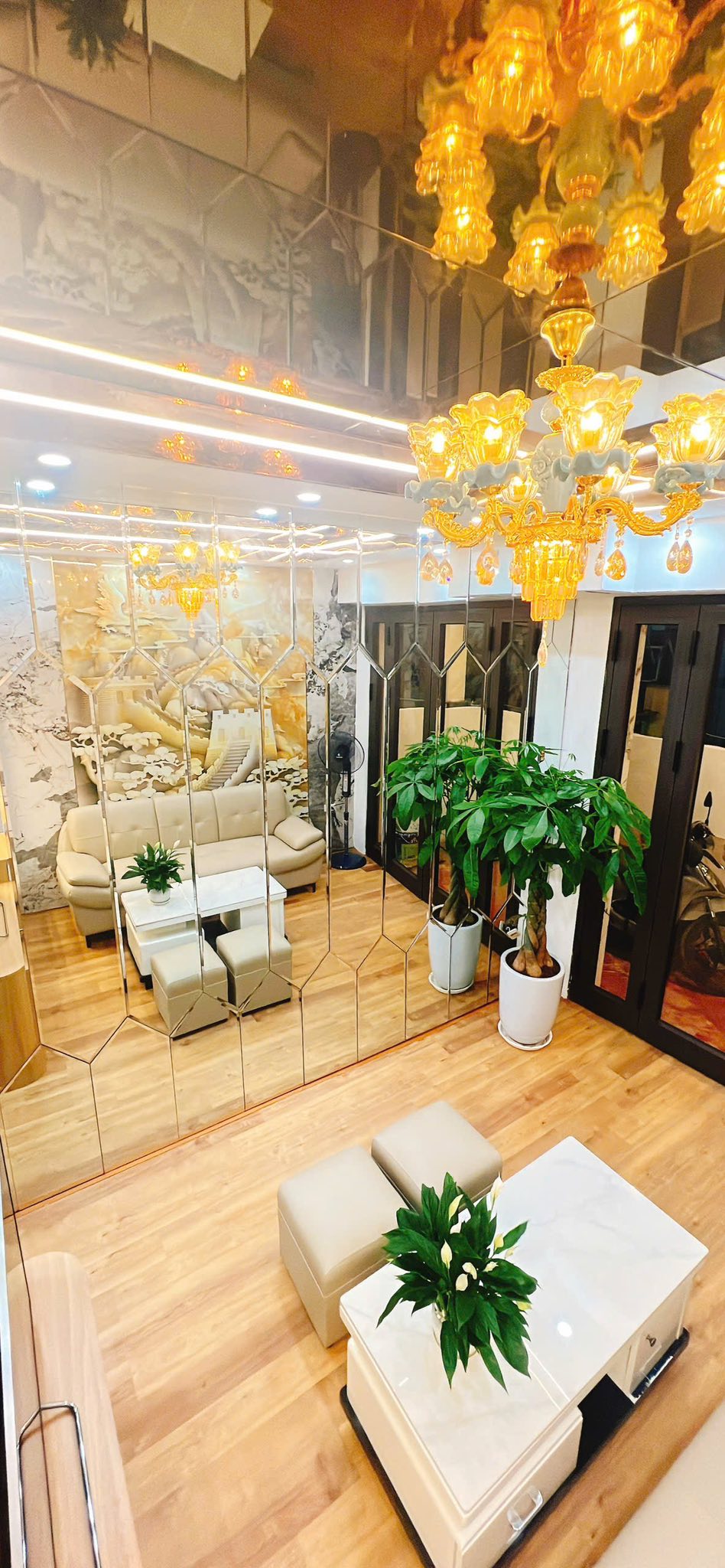 CHÍNH CHỦ MUỐN BÁN NHÀ ĐẸP NỘI THẤT LUXURY Ở CẦU GIẤY