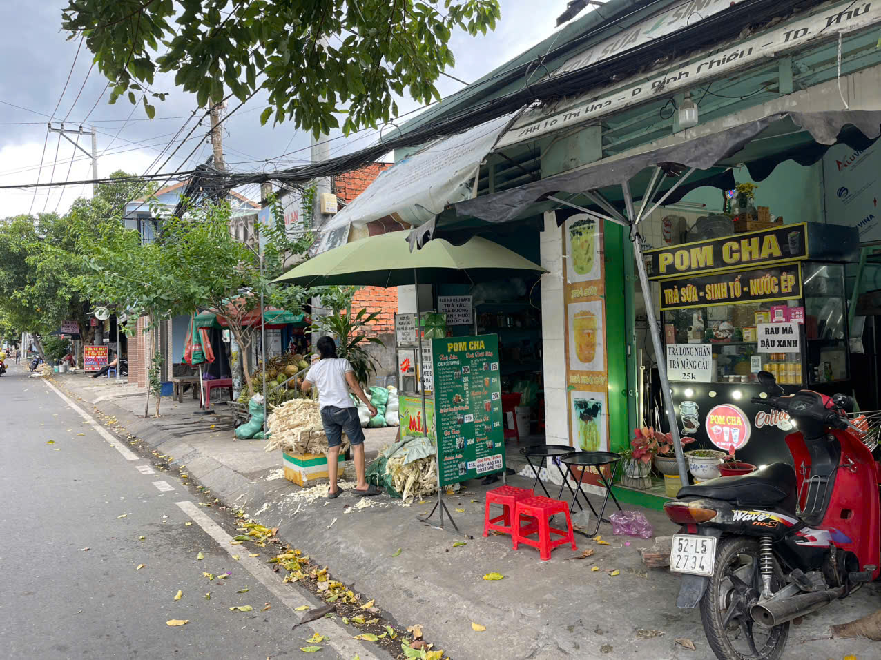 Thủ Đức ! SANG RẺ 49 tr , QUÁN TRÀ SỮA GẦN 2 TRƯỜNG HỌC , MB THUÊ CHỈ 4 tr / tháng , Có 1 gác ở và đường học sinh đông, tel : 0933986762