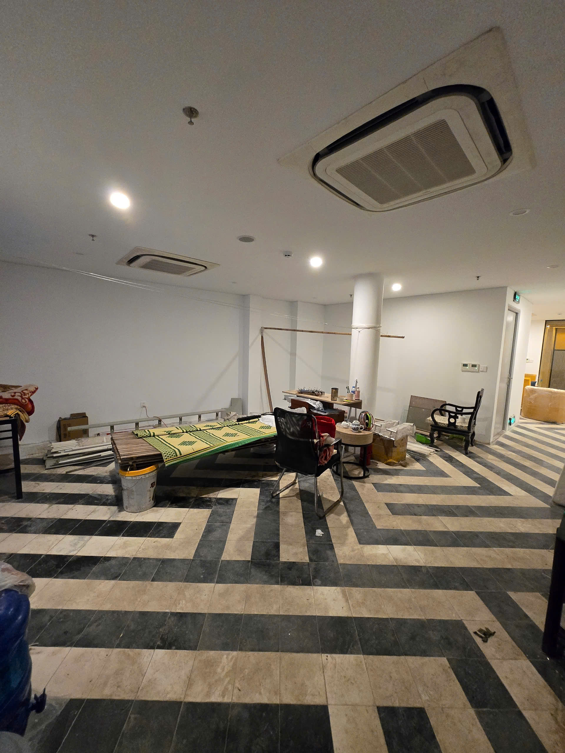 CHO THUÊ MẶT BẰNG TẦNG 1 + LỬNG – 170M² – A25, 130 BÀ TRIỆU, HAI BÀ TRƯNG, HÀ NỘI – ĐỐI DIỆN VIỆN MẮT TW