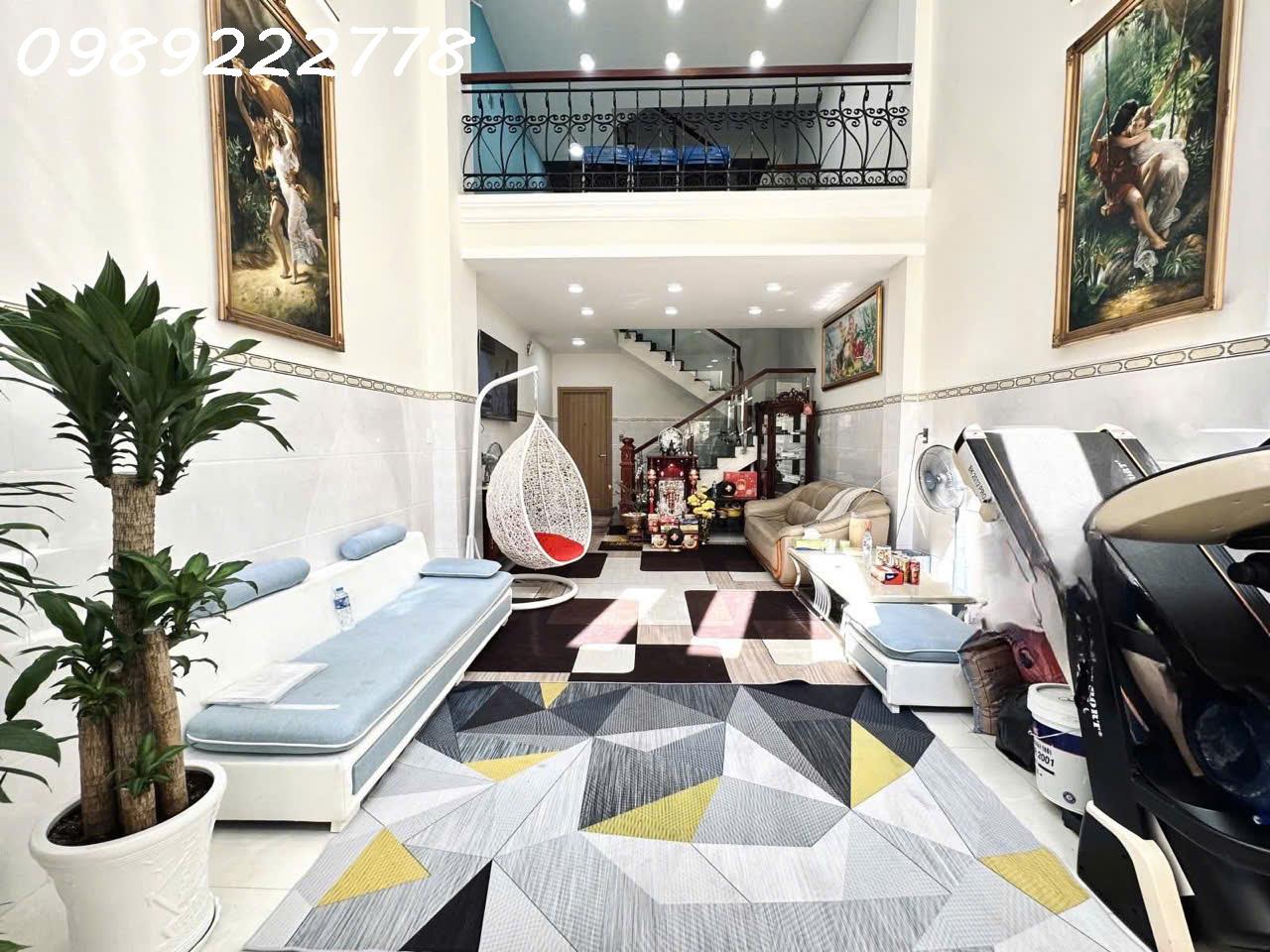 GIẢM 1.4 TỶ CHÀO 9.9 TỶ 
ĐIỆN BIÊN PHỦ CẠNH ĐH. HỒNG BÀNG - 5 TẦNG ĐẸP - 64M2 (4.3x15) A4 -5PN,HĐ THUÊ 40Tr/tháng - 20M RA Ô TÔ TRÁNH