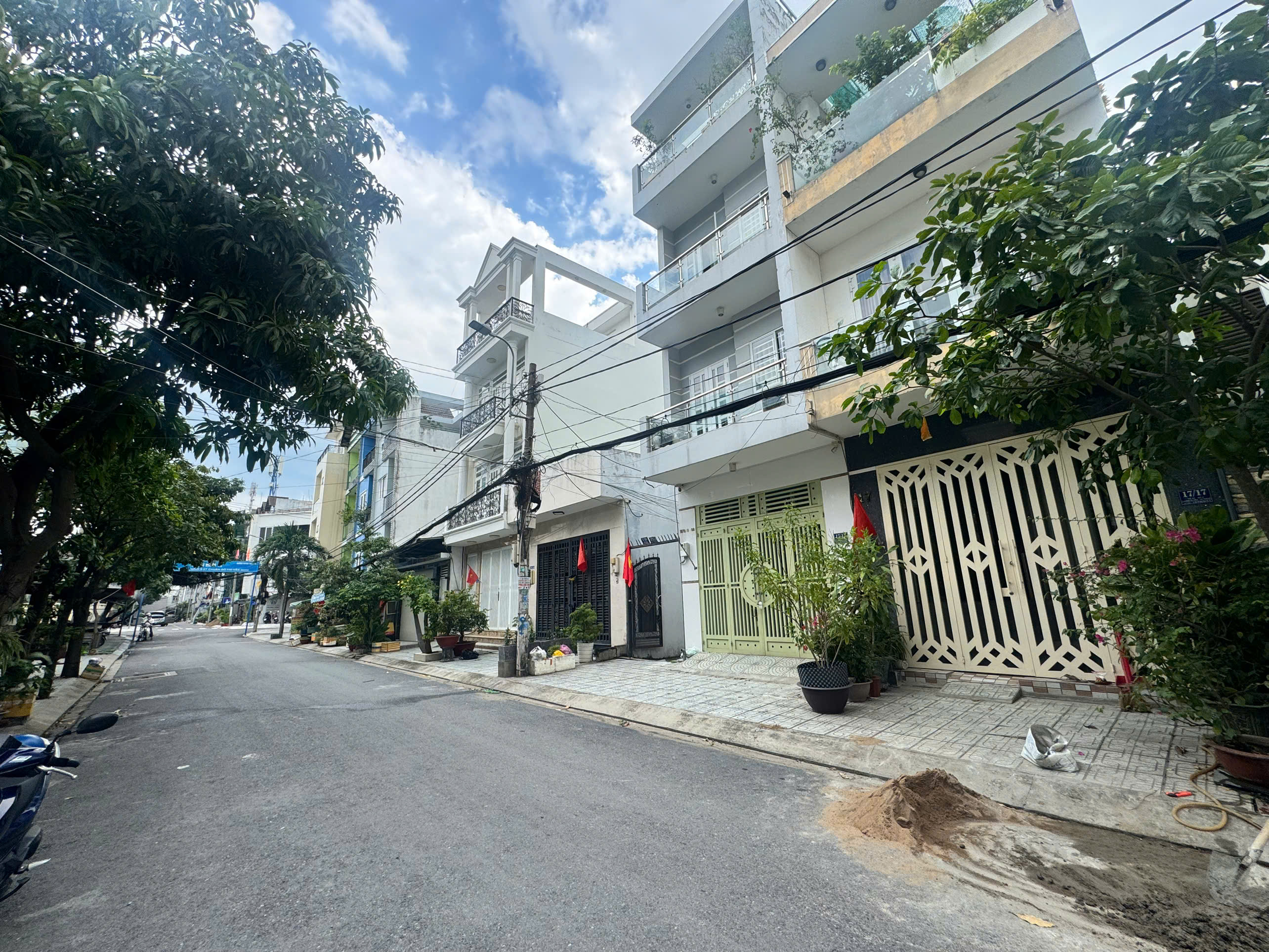 Bán nhà mặt tiền hẻm 10m Huỳnh Thị Đồng – Nhà Bè, sát Phú Mỹ Hưng CHỉ 7 Tỷ 5