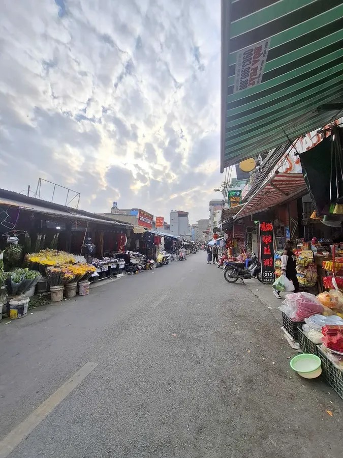 Cho thuê căn 1PN 1PK cực đẹp, sạch thoáng tại Ngõ 45 Cự Lộc