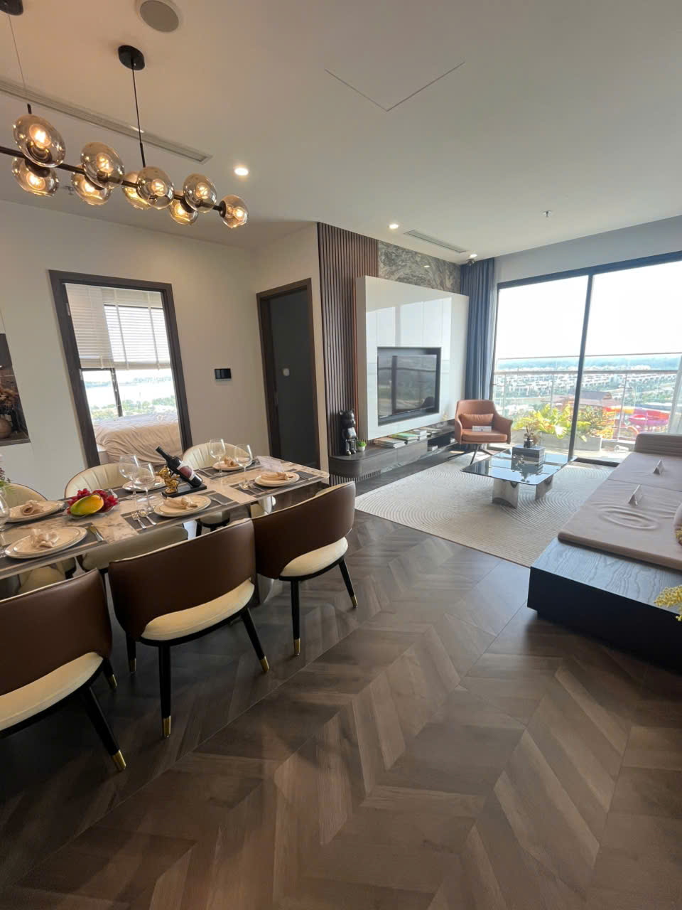 99.5m2 - Giá VAT 9.24 tỷ giãn trả 2 tháng - Căn góc 3PN2WC The Opus1