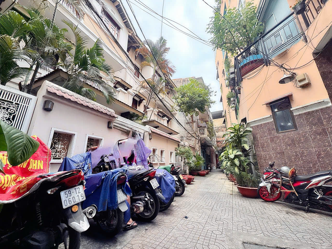 HIẾM NGANG LỚN 5,7M*16M VUÔNG VỨC- BÁN NHÀ 2 TẦNG MẶT TIỀN HXH Đ.CÔ GIANG, QUẬN 1- DÒNG TIỀN ĐỀU 30TR/TH- 0938676685 GIANG GIANG