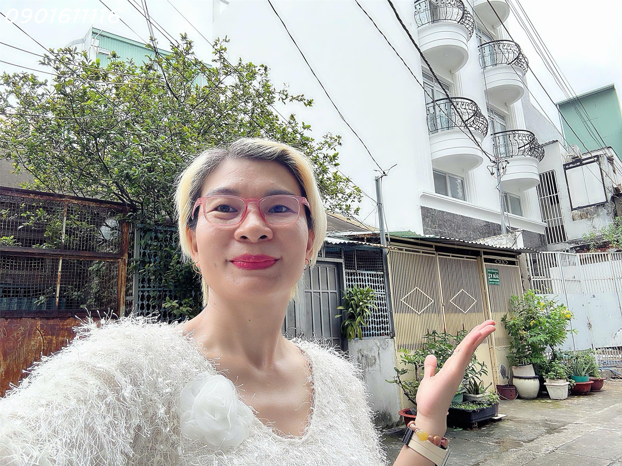 CHÍNH CHỦ CHƯA QUA ĐẦU TƯ - BÁN NHÀ 2 TẦNG MẶT ĐƯỜNG XE HƠI NGỦ TRONG NHÀ Đ. CỐNG QUỲNH, QUẬN 1 - Liên hệ GIANG GIANG: 093.86.76.685