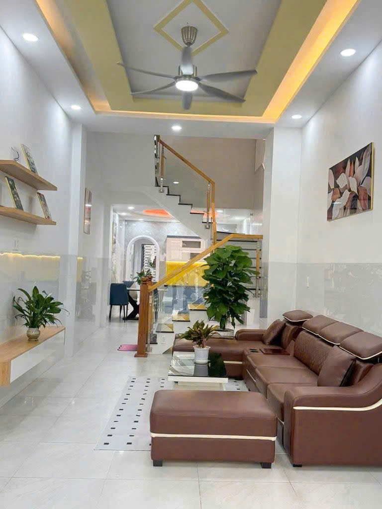 Hẻm 2 Sẹc - Hẻm Xe Hơi - 6 Tỷ Nhỉnh - Bình Tân - Nhà Đẹp - Tặng Full Nội Thất - Kế Aeon Mall - Gần Chợ, Trường Học - Giáp Tân Phú - 3 TẦNG - 83M2(3,6×23) - 4PN