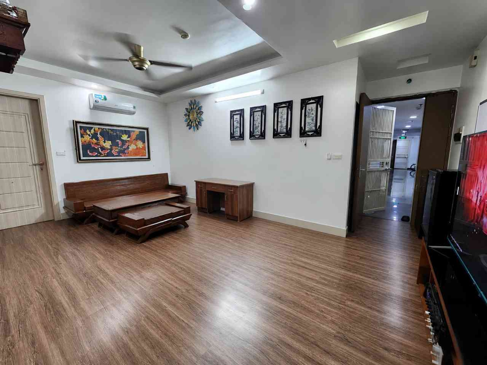 Căn hộ Ruby City  4,2 tỷ 70m sẵn 3 ngủ,sổ đỏ đầy đủ,tầng view đẹp, Long Biên