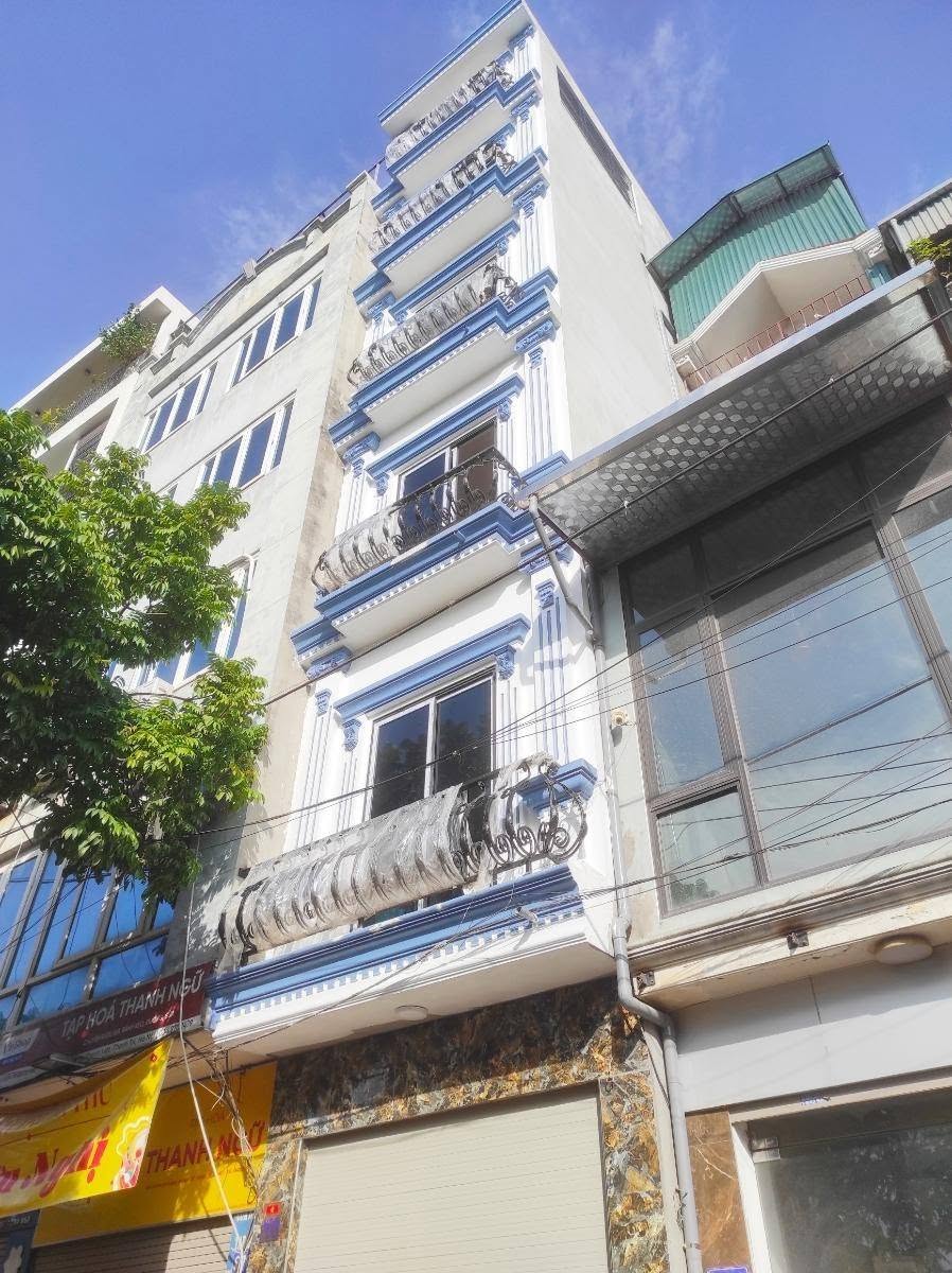 Tin thật Nhà Bát Khối 11 tỷ 60m ô tô đỗ cửa,thang máy ở thích