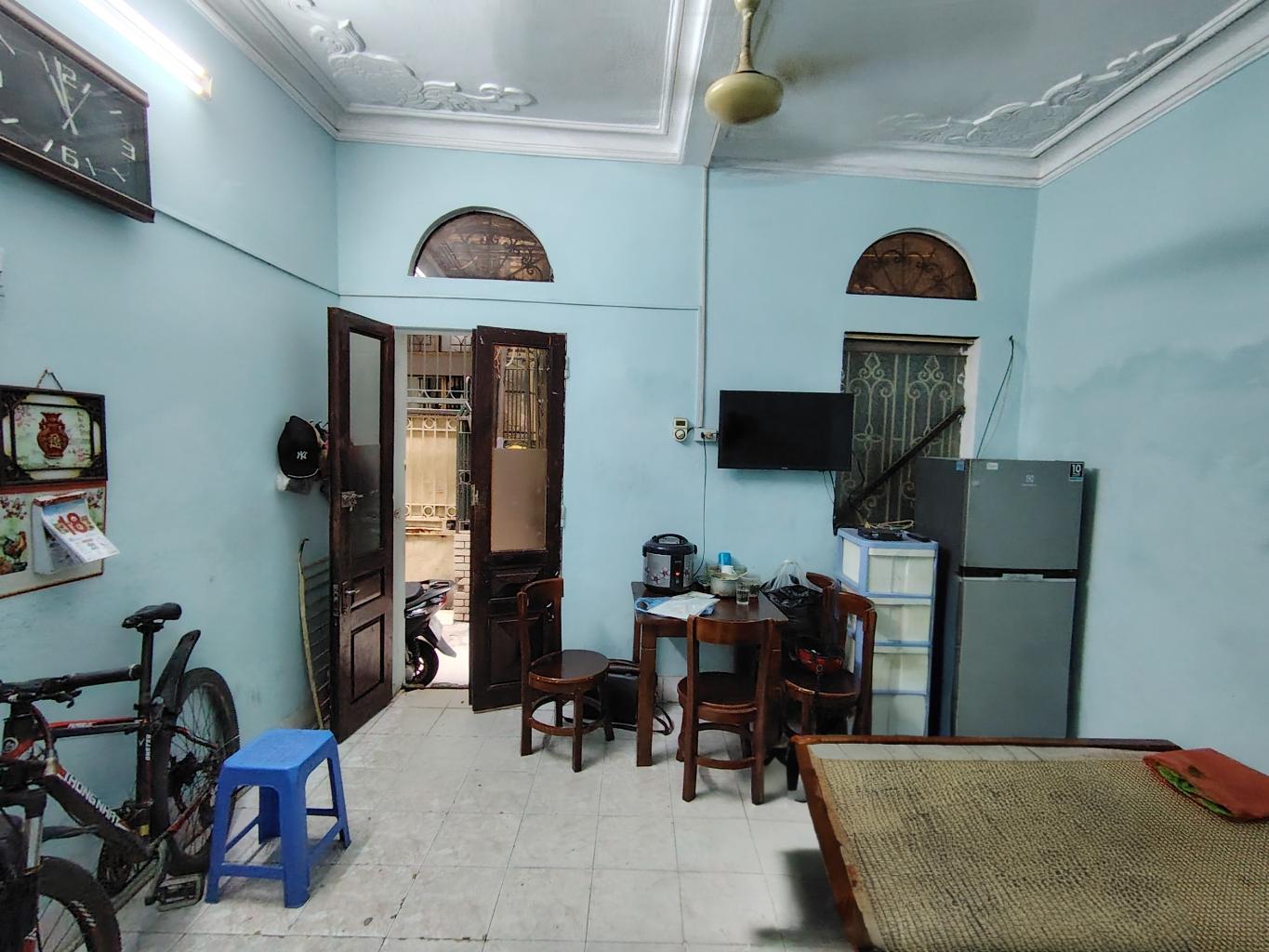 318 Đê La Thành 40m chỉ 8,3 tỷ, mặt ngõ, cục hiếm, thông thoáng rộng, nở hậu