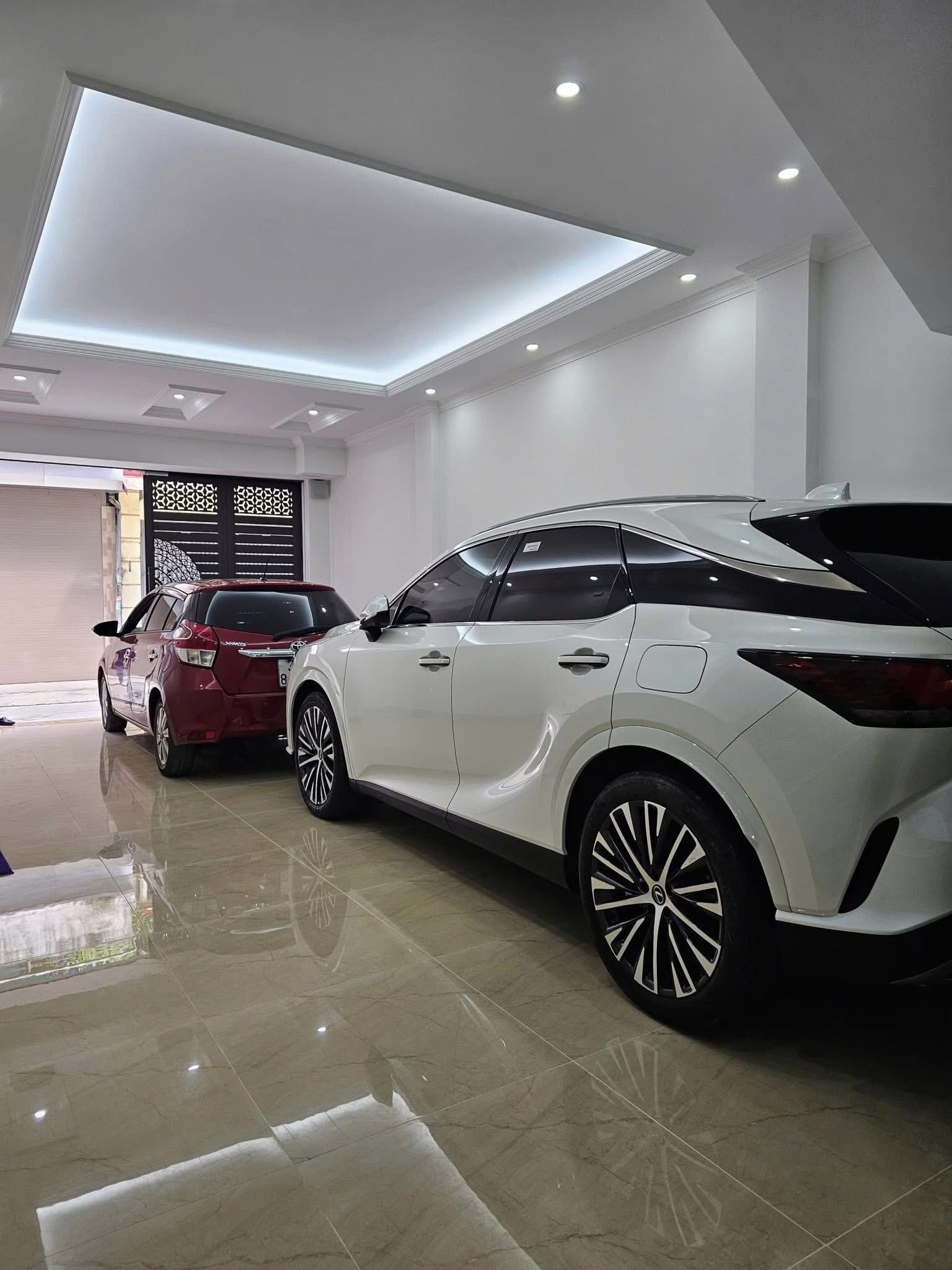 Bán nhà phân lô Phùng Chí Kiên - Cầu Giấy, vỉa hè ô tô tránh đỗ, thang máy, gara, kinh doanh, 79M2*6T