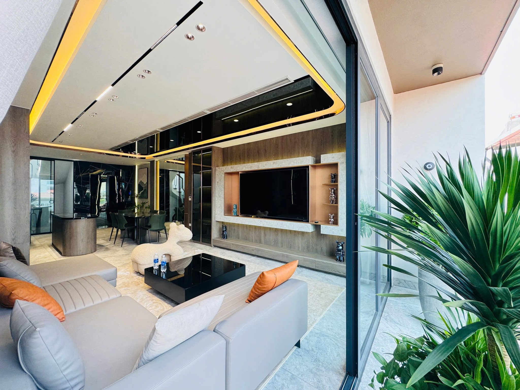 Bán Nhà Trung Tâm Gia Thụy, Long Biên 60m2 7T, Full Nội Thất, Ô Tô Đỗ Cữa 16.x Tỷ