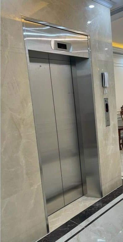 Tôi cho thuê nhà mới, lô góc ,vỉa hè, 120m2- 4T, Hoàng Quốc Việt_44 Tr