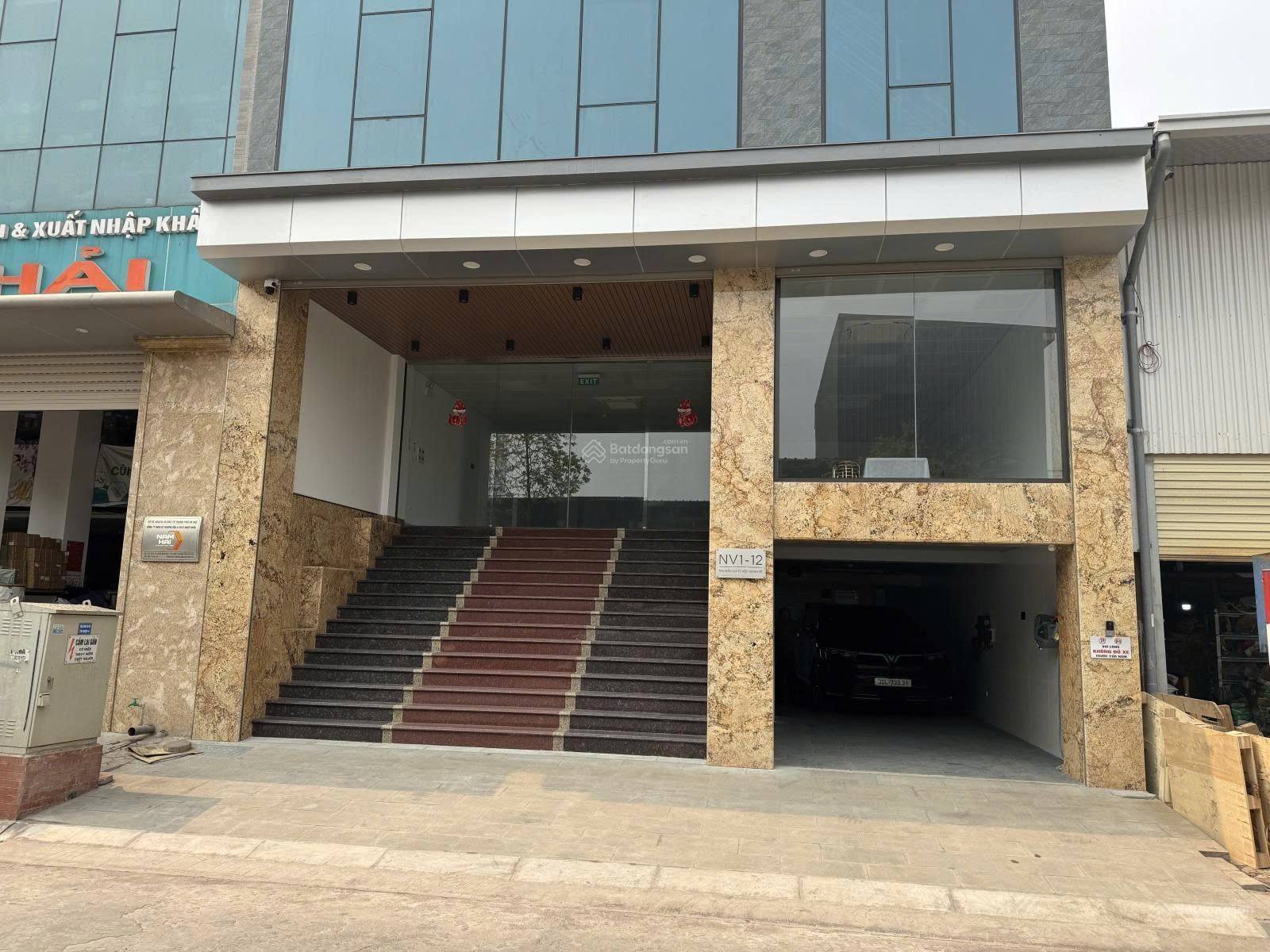 Chính chủ cho thuê tòa nhà làm căn phòng 4 tầng-15tr/sàn/130m2-Tứ Hiệp, Thanh Trì, Hn