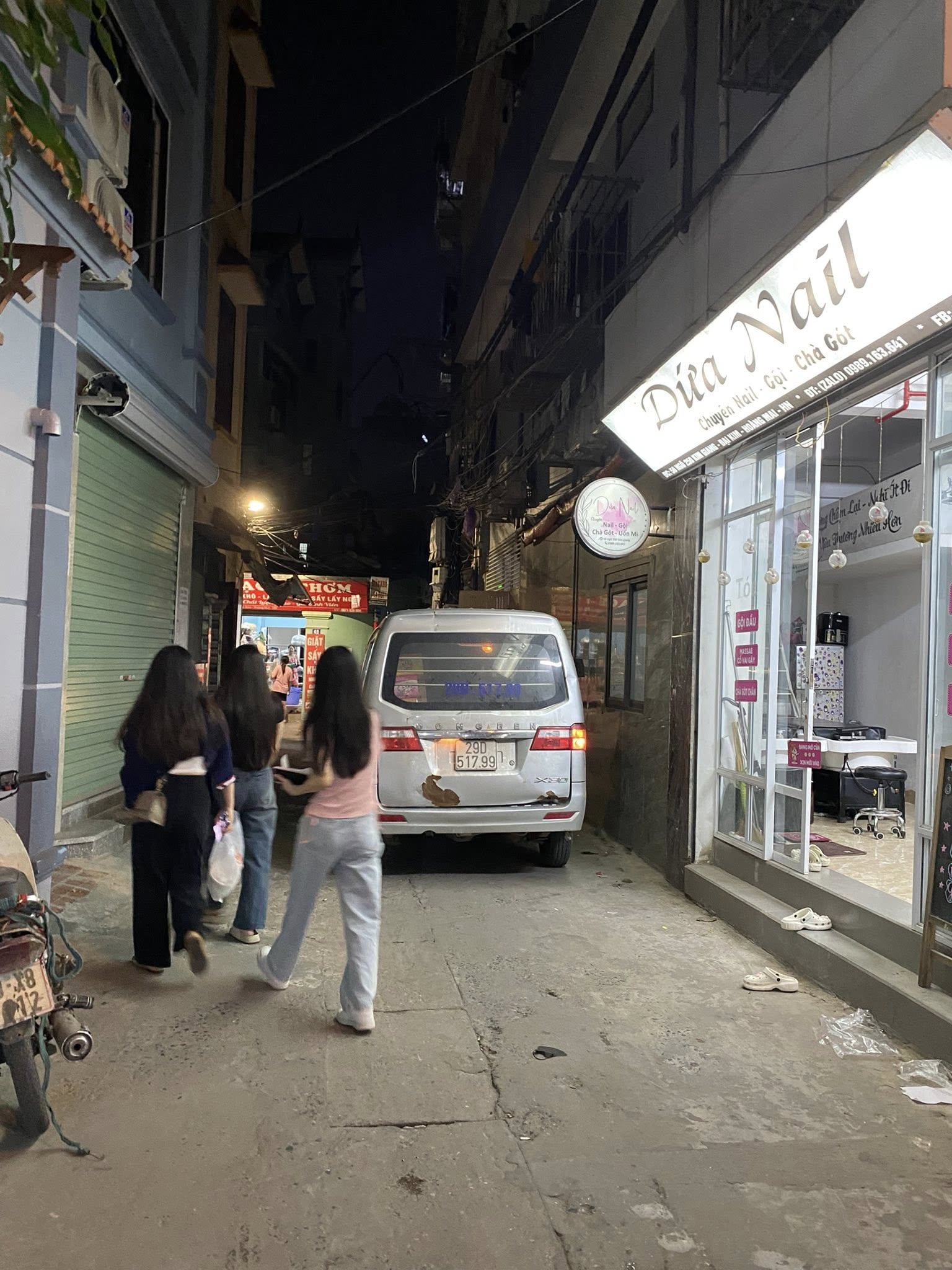 Kim Giang, ngõ thông kinh doanh, DT40m2, 4 tầng, MT 4m giá 11,4 tỷ