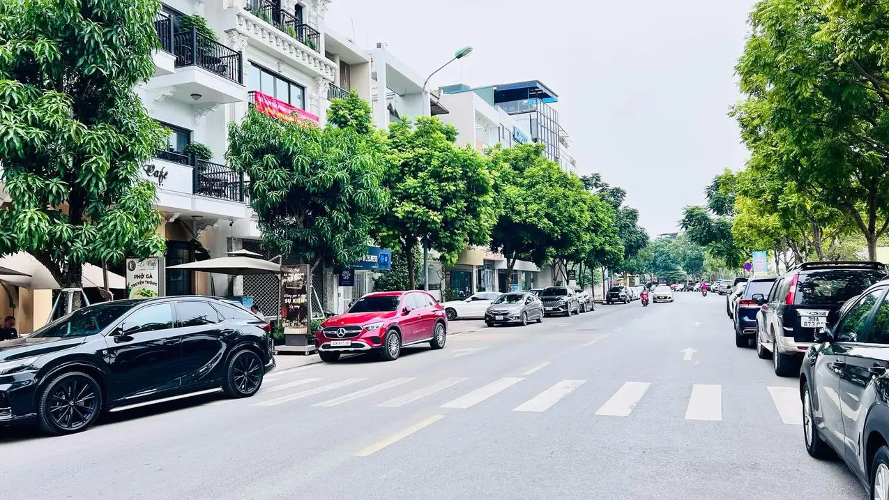 HOA HẬU PHỐ LÂM HẠ 70M2 7T, MT5M VIEW CÔNG VIÊN, AN CƯ HƯỞNG THỤ - CHỈ 2X TỶ