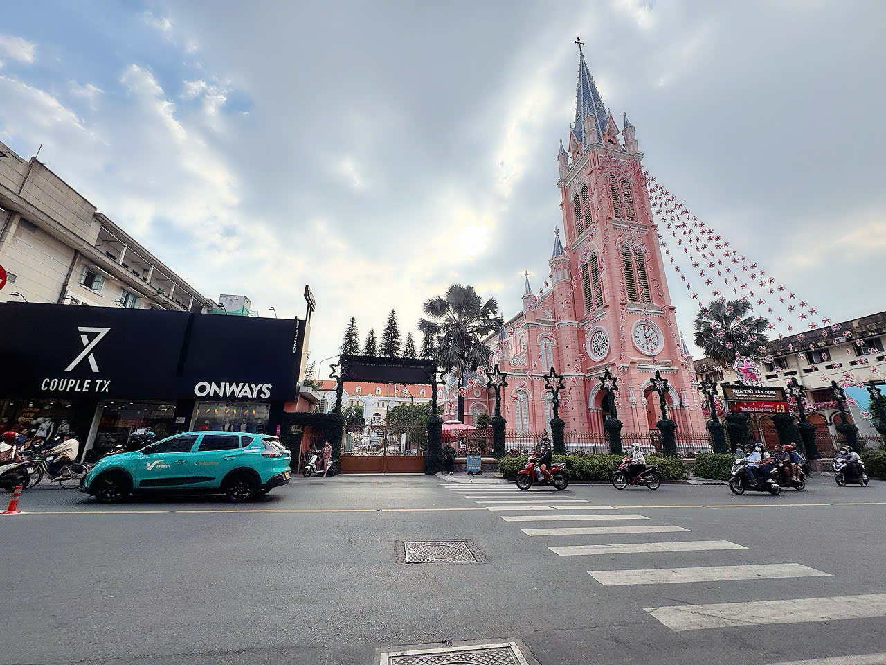 BÁN CHDV 6 TẦNG HXH Đ.LÊ VĂN SỸ, QUẬN 3 - VIEW NHÀ THỜ TÂN ĐỊNH ĐẸP - DÒNG TIỀN 680TR/NĂM - CHỦ NHIỆT BÁN GIẢM 1 TỶ - GIANG GIANG:0938676685