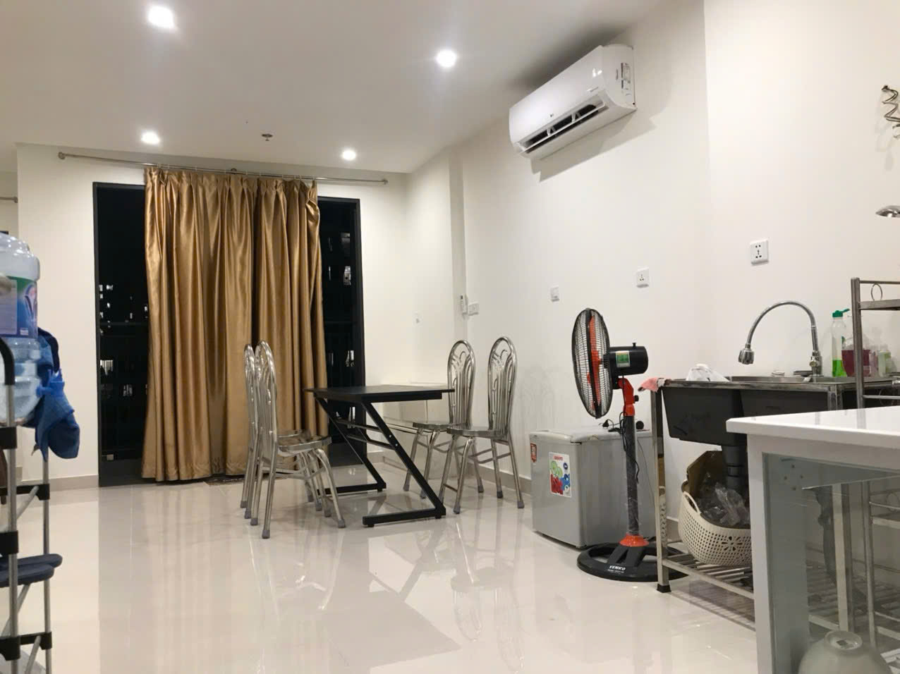BÁN  CĂN GÓC 2PN+ TẠI VINHOMES Q9 – NGUYỄN XIỂN – GIÁ TỐT