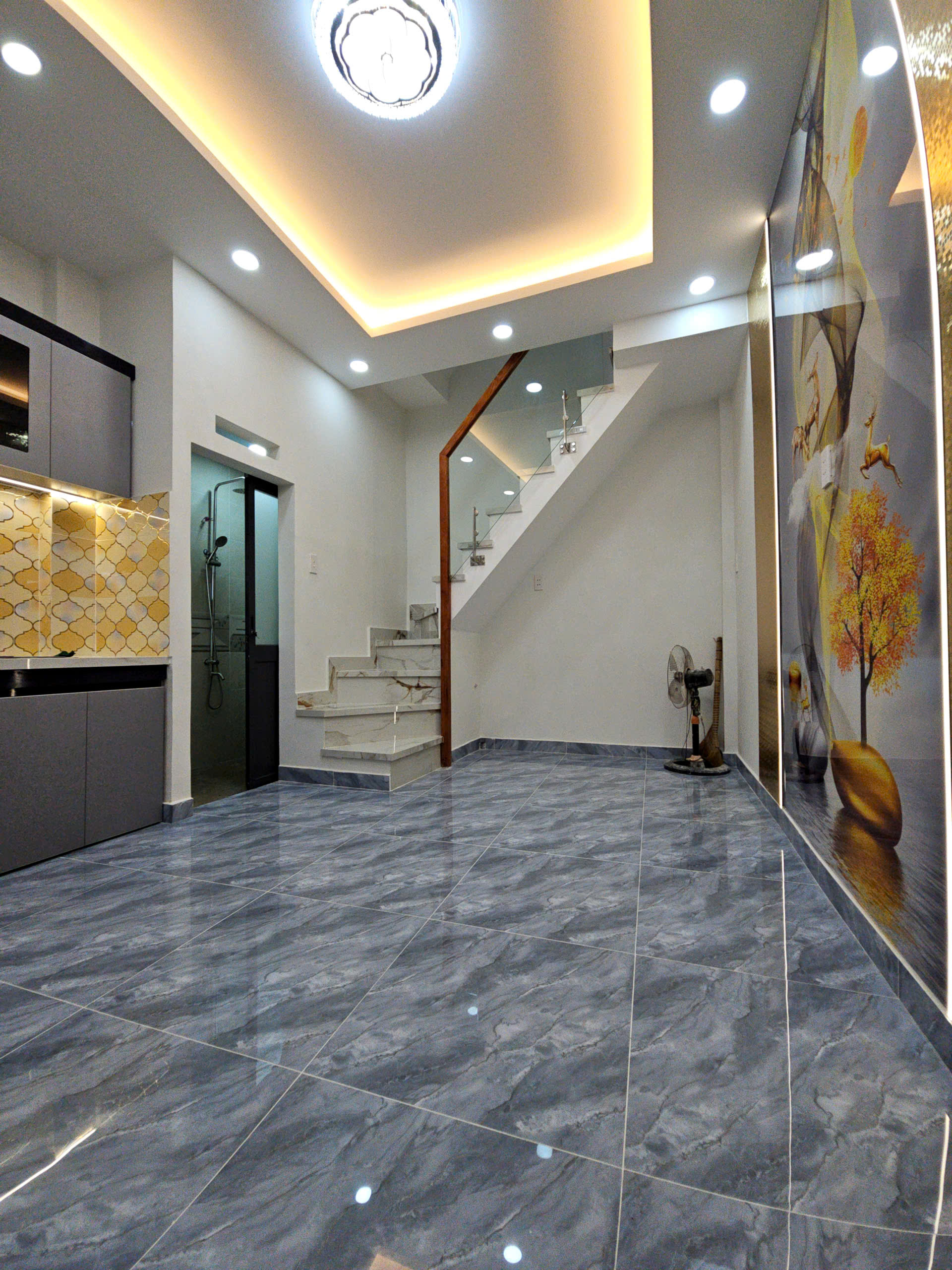 bán nhà mời xây Ngang 3.6 x 3 tấm nhĩnh 2 Đ cạnh Q1