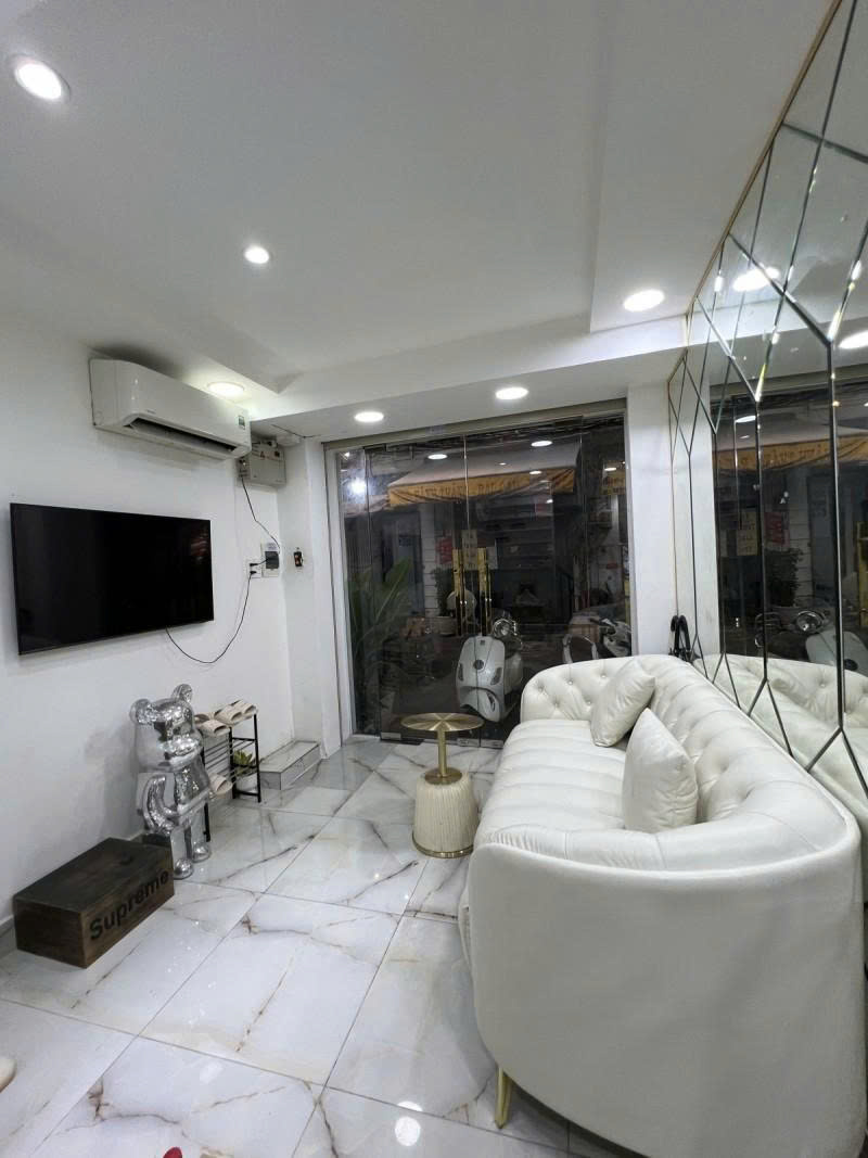 ???????? SIÊU HIỂM XE TẢI ĐỔ CỬA LÊ HỒNG PHONG Q,10 - 4 TẦNG BTCT-  KINH DOANH ĐỈNH - NHỈNH 5 TỶ TL.