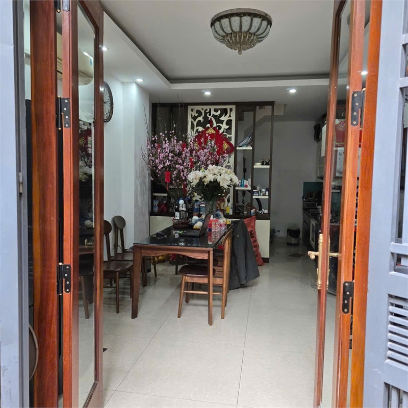 ???? BÁN NHÀ THẠCH BÀN LONG BIÊN – 38M² – 4 TẦNG – 4 PHÒNG NGỦ – LÔ GÓC 2 THOÁNG 7,95TY – Ô TÔ ĐỖ CỬA