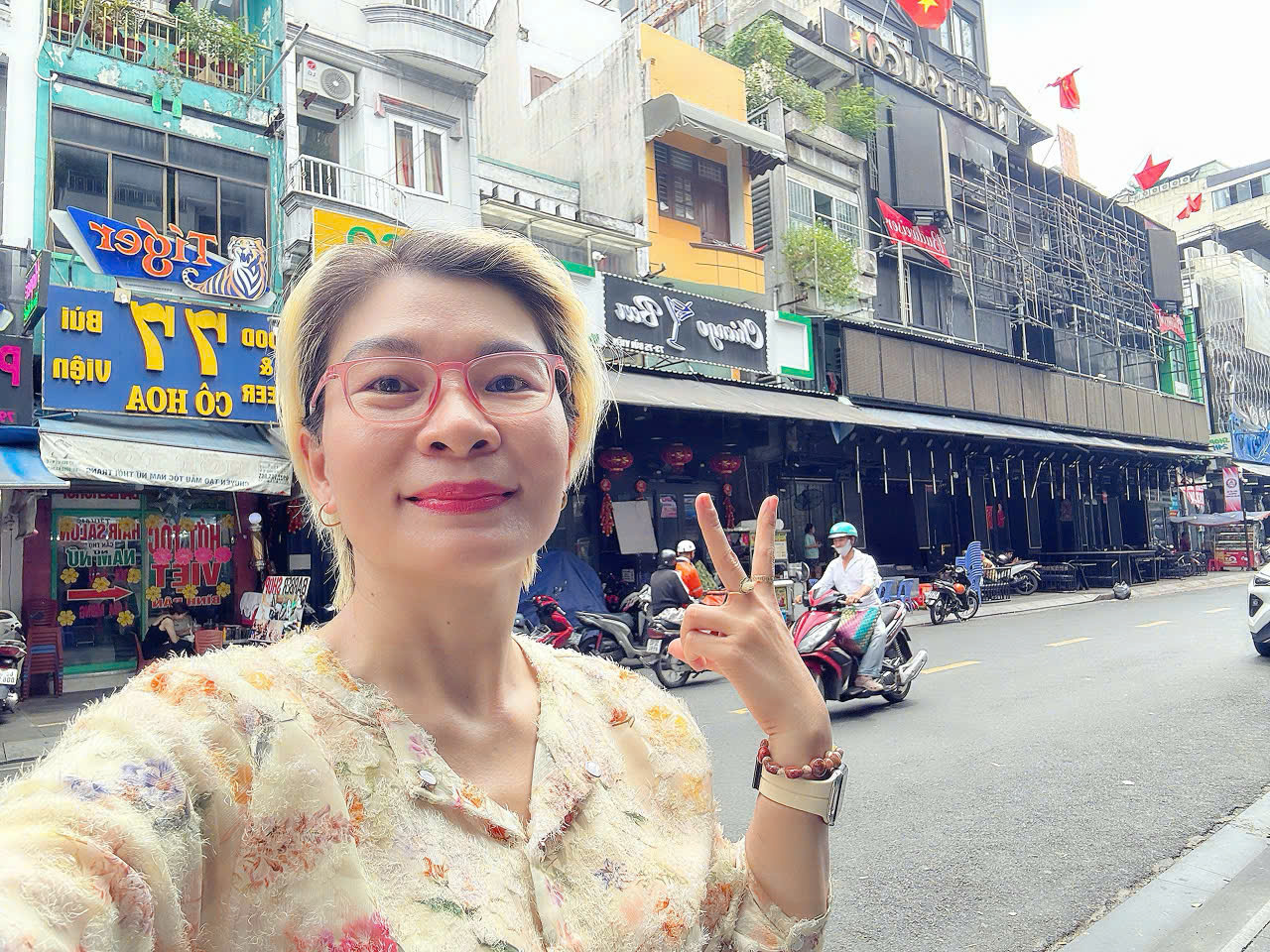 VỊ TRÍ ĐẸP NHẤT TẠI PHỐ TÂY BÙI VIỆN, QUẬN 1 - THU NHẬP 100TR/TH - CHÍNH CHỦ: 0901611116