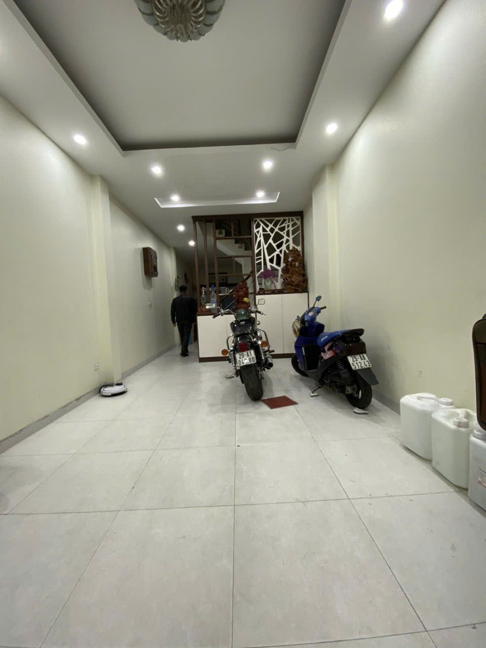 BÁN NHÀ ĐẸP NGỌC THỤY – 52M² – 4 TẦNG – SÁT MẶT PHỐ – GIÁ 11.5 TỶ