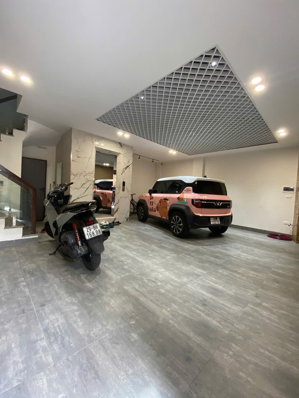 NHÀ ĐẸP VIỆT HƯNG – 6 TẦNG – MT 8M – GARA 2 Ô TÔ