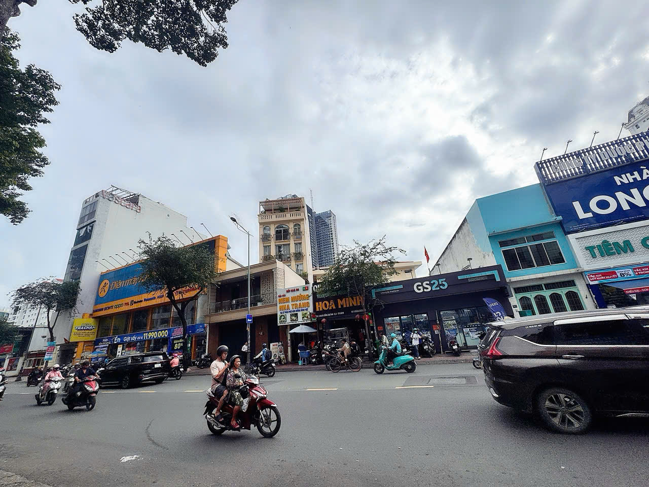 BÁN NHÀ 2 TẦNG MẶT TIỀN KD Đ.CỐNG QUỲNH, P.NGUYỄN CƯ TRINH, QUẬN 1 - VỊ TRÍ VIP - NGANG LỚN 8M*38M - NGAY Đ.NGUYỄN THỊ MINH KHAI KHU VỰC TẬP TRUNG NH, BỘ CÔNG AN, BỆNH VIỆN TỪ DŨ NỔI TIẾNG