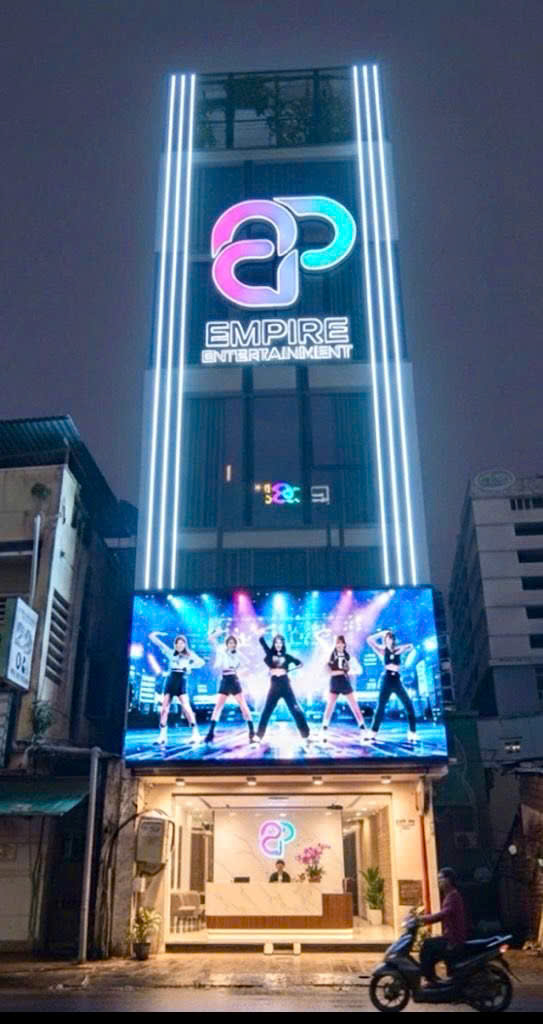 BÁN TÒA NHÀ 5 TẦNG - MẶT TIỀN KD Đ.ĐỀ THÁM, P.CẦU ÔNG LÃNH, QUẬN 1 - DT 52M2 NGANG LỚN 4,5M*11M - DÒNG TIỀN ĐÈU 60TR/TH - CHÍNH CHỦ 0938676685 GIANG GIANG