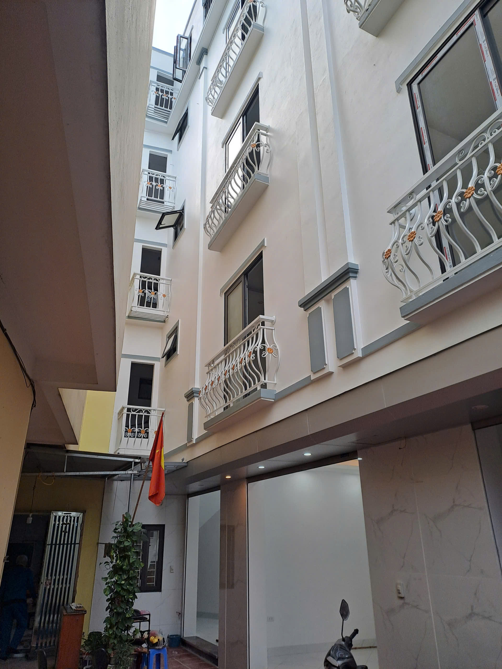 SIÊU PHẨ CẦN BÁN NHÀ  PHÚ LƯƠNG,HÀ ĐÔNG,HÀ NÔI,NHÀ Ở LUNG LINH,,KHÔNG MUA NHÀ NÀY THÌ MUA NHÀ NÀO.