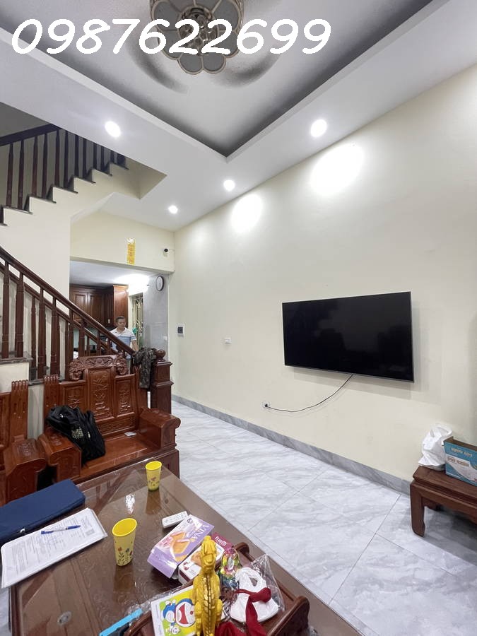 BÁN NHÀ CỔ NHUẾ - TỪ LIÊM- THANG MÁY – LÔ GÓC, BÊ TÔNG CHẮC CHẮN Ở NGAY NHỈNH 7 TỶ