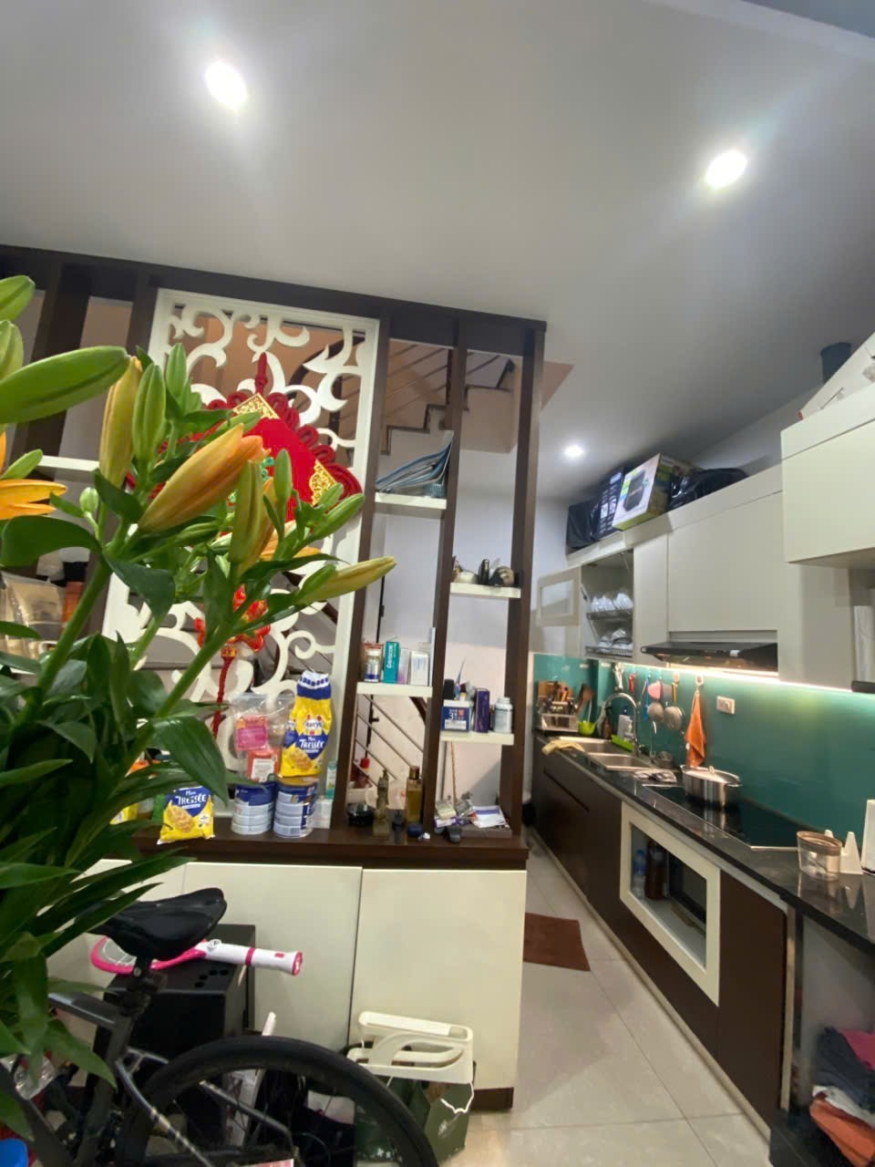 FULL NỘI THẤT – GIÁ CHỈ 5,9 TỶ - TRUNG TÂM NGỌC THỤY - LONG BIÊN (hạ chào trà nợ cho con)