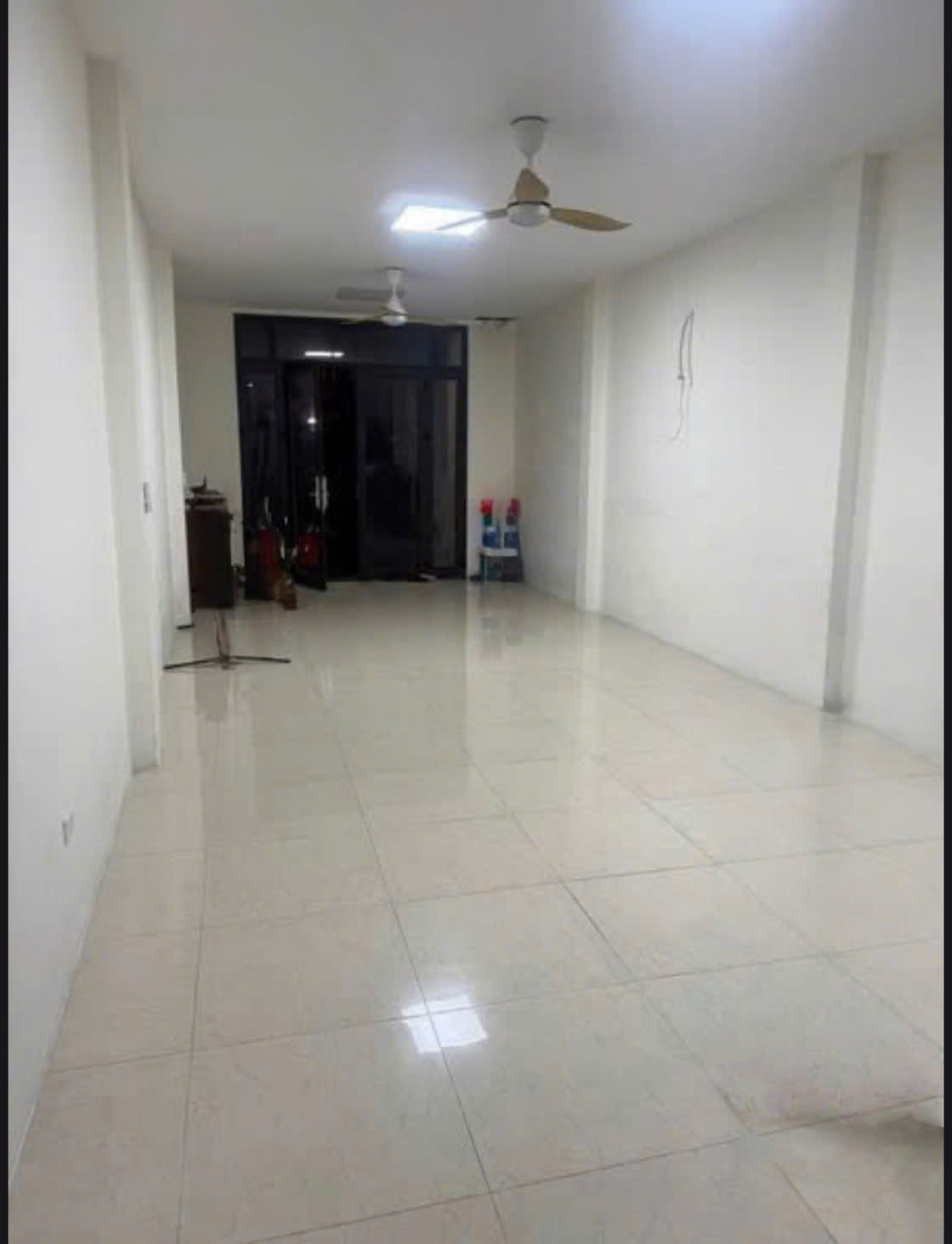 CHO THUÊ TẦNG 1 – MẶT TIỀN ĐẸP – GIÁ TỐT – PHÙ HỢP LÀM VĂN PHÒNG TỊA VIỆT HƯNG, LONG BIÊN, HÀ NỘI