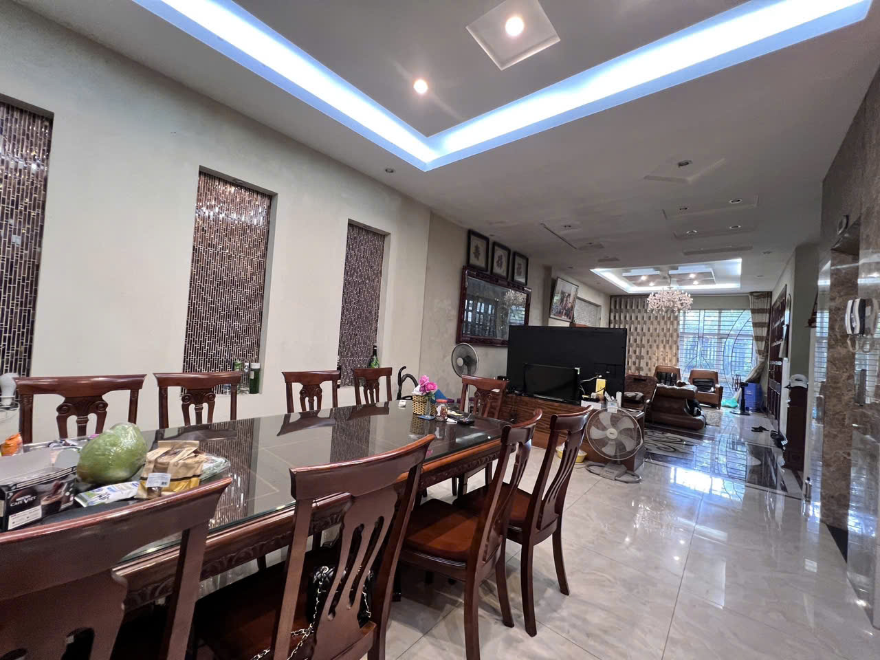 ???? BÁN SIÊU BIỆT THỰ MẶT PHỐ NGỌC THỤY – VIEW ĐÊ – 5 TẦNG THANG MÁY – TẶNG FULL NỘI THẤT TIỀN TỶ
???? Diện tích 151m² – Mặt tiền 7.2m – Giá 25 TỶ