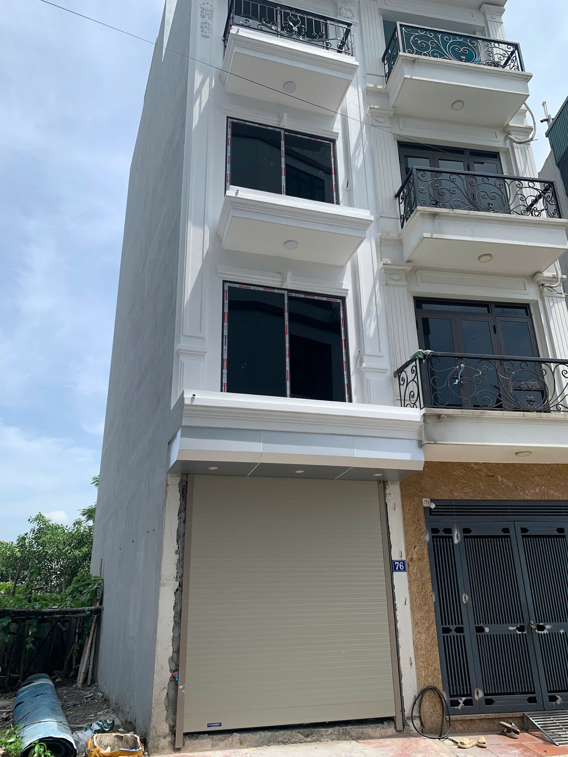Bán nhà phố Trúc Bạch Ba Đình 59m 4 tầng