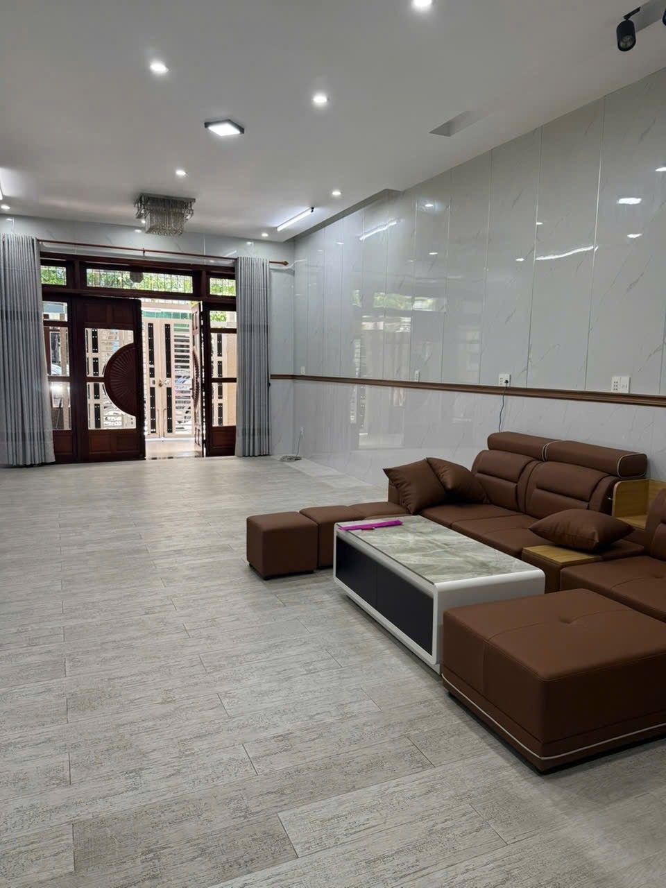 ???? SIÊU PHẨM NHÀ 3 TẦNG ĐẸP TẠI HÒA XUÂN – GIÁ CHỈ 6,18 TỶ ????