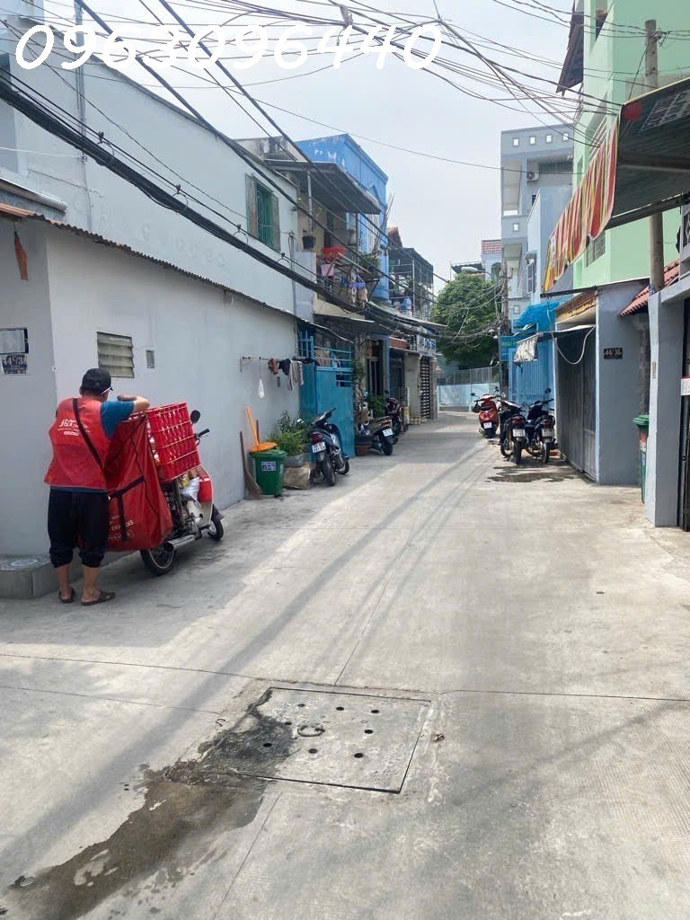 Bán Nhà Bùi Văn Ba Quận 7 – 72m² – Giá 6,7 Tỷ- Oto