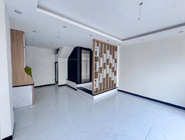 HÀNG HIẾM PHỐ XỐM HÀ ĐÔNG_40M NHÀ ĐẸP _ THANG MÁY SẴN Ở_ ÔTÔ ĐỖ CỬA_ NHỈNH 7 TỶ