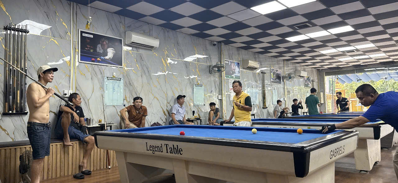 Bình Tân ! CHỐT NHANH ! SANG RẺ 298 tr, CLB BIDA MỚI ĐẸP – CÓ 10 BÀN MỚI, Doanh thu ổn định, DTSD : 10m x 30m, Tel : 0902767522 ( Chính chủ )