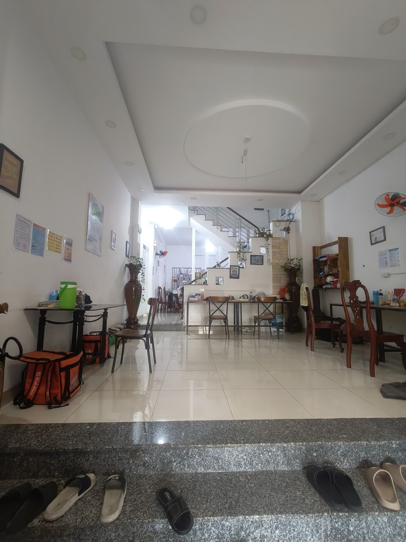 Bán nhà 3 tầng, 6PN đường Số 8, Tăng Nhơn Phú B, Q.9 , TP HCM, DT- 130m2, Sổ hồng. Giá 10.85 tỷ.