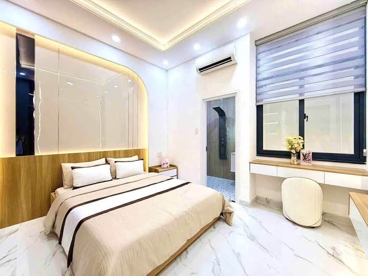 HẺM XE HƠI - PHÚ NHUẬN - 60M2 - 4 TẦNG BTCT - 5PN KHÉP KÍN - 2 MẶT TIỀN - KO QUY HOẠCH - SỔ VUÔNG NHƯ THƯỚC KẺ - HOÀN CÔNG ĐẦY ĐỦ - 8 TỶ XÍU
