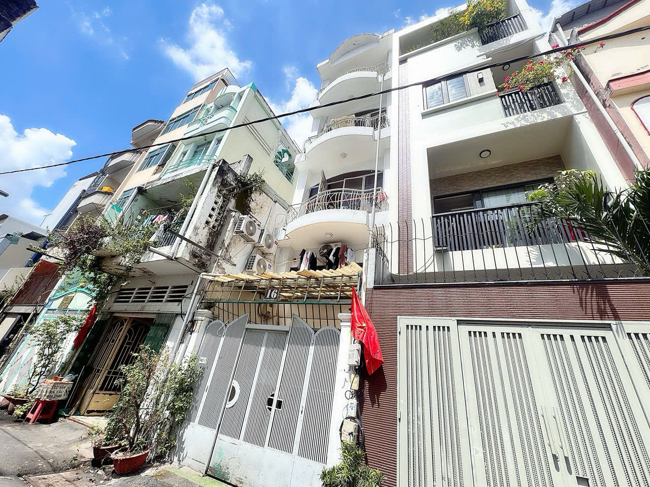 DUY NHẤT NHÀ BÁN MẶT TIỀN KINH DOANH QUẬN 1 CHỈ 15,5T - ĐƯỜNG HUYỀN QUANG KẾT NỐI NGAY ĐƯỜNG VÕ THỊ SÁU, HAI BÀ TRƯNG, TRẦN QUANG KHẢI NGAY TẠI TRUNG TÂM