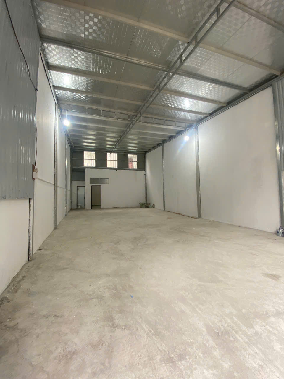 CHO THUÊ KHO LONG BIÊN – 150M² – TRẦN CAO – XE TẢI VÀO TẬN NƠI