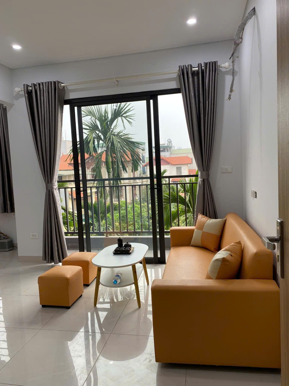 CHO THUÊ 1 PHÒNG STUDIO 
NGỌC THỤY – ĐẦY ĐỦ TIỆN NGHI – VÀO Ở NGAY

????