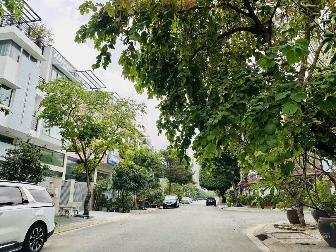 Cần bán nhà phố KDC Phú Mỹ, 126m2(6x21). Giá 23.8 tỷ.
