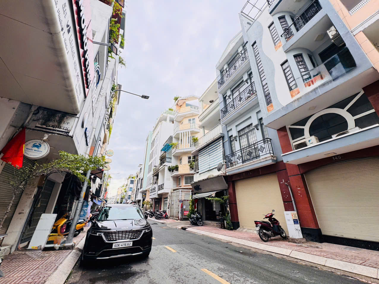 QUẬN 3: BÁN NHÀ 4 TẦNG MẶT TIỀN KINH DOANH Đ.BÀN CỜ- DT 63M2 NGANG LỚN ĐẸP 4,7M*14,5M- VỊ TRÍ ĐẸP KHAI THÁC ĐA NGÀNH NGHỀ- 0938676685 GIANG GIANG