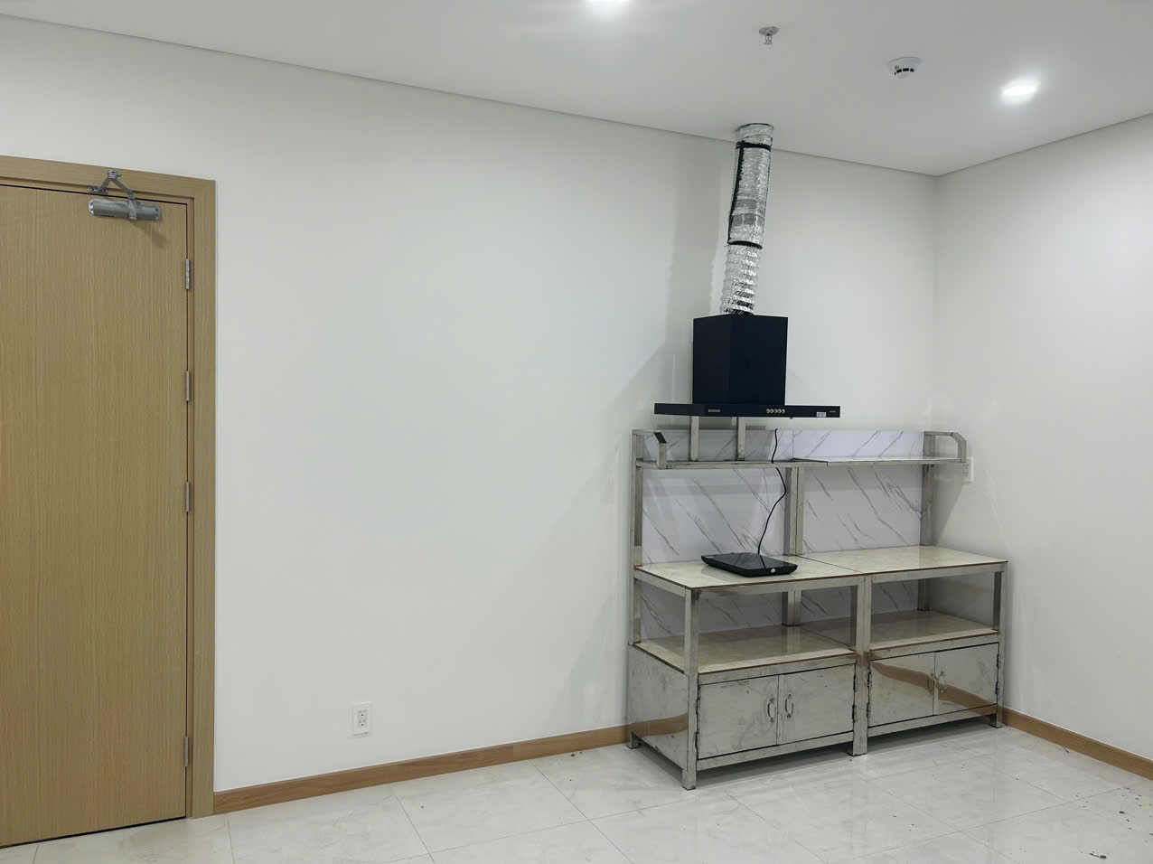 Cho thuê căn hộ 2pn sentosa tầng 8  chỉ 9 triệu/tháng